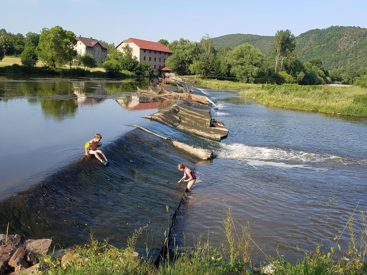 Penzion Na Pracharne Kladruby  Экстерьер фото