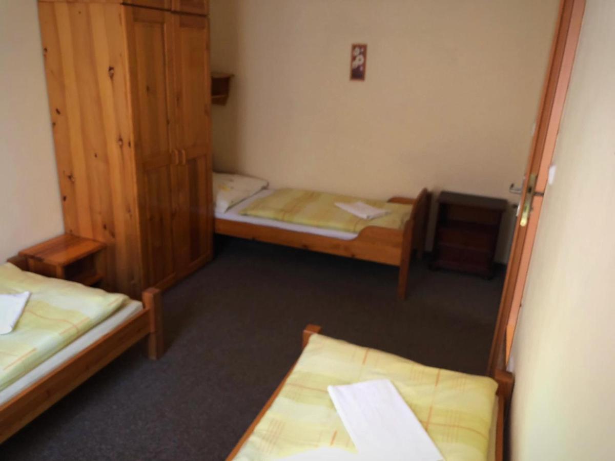 Penzion Na Pracharne Kladruby  Экстерьер фото